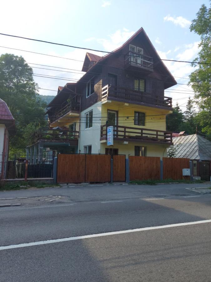 Pensiune Casa Barcaru Azuga Esterno foto