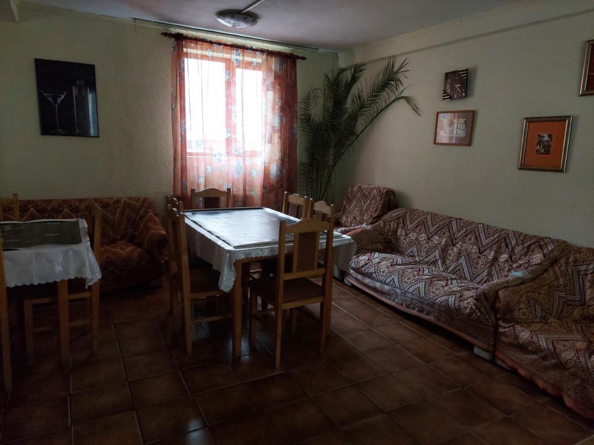 Pensiune Casa Barcaru Azuga Esterno foto