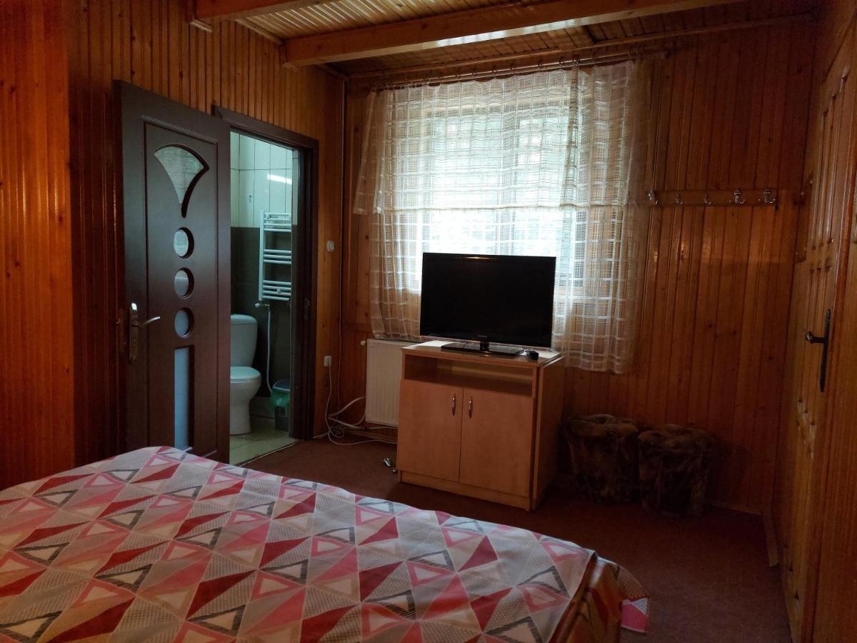 Pensiune Casa Barcaru Azuga Esterno foto