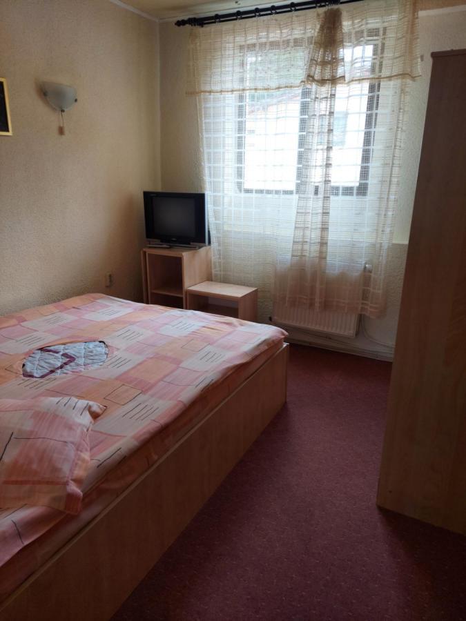 Pensiune Casa Barcaru Azuga Esterno foto